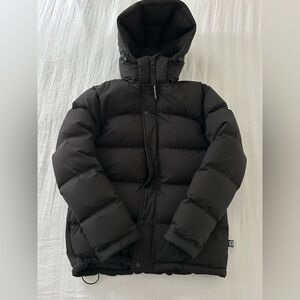 The Super Puff - CliMATTE (Aritzia black Super Puff Original)